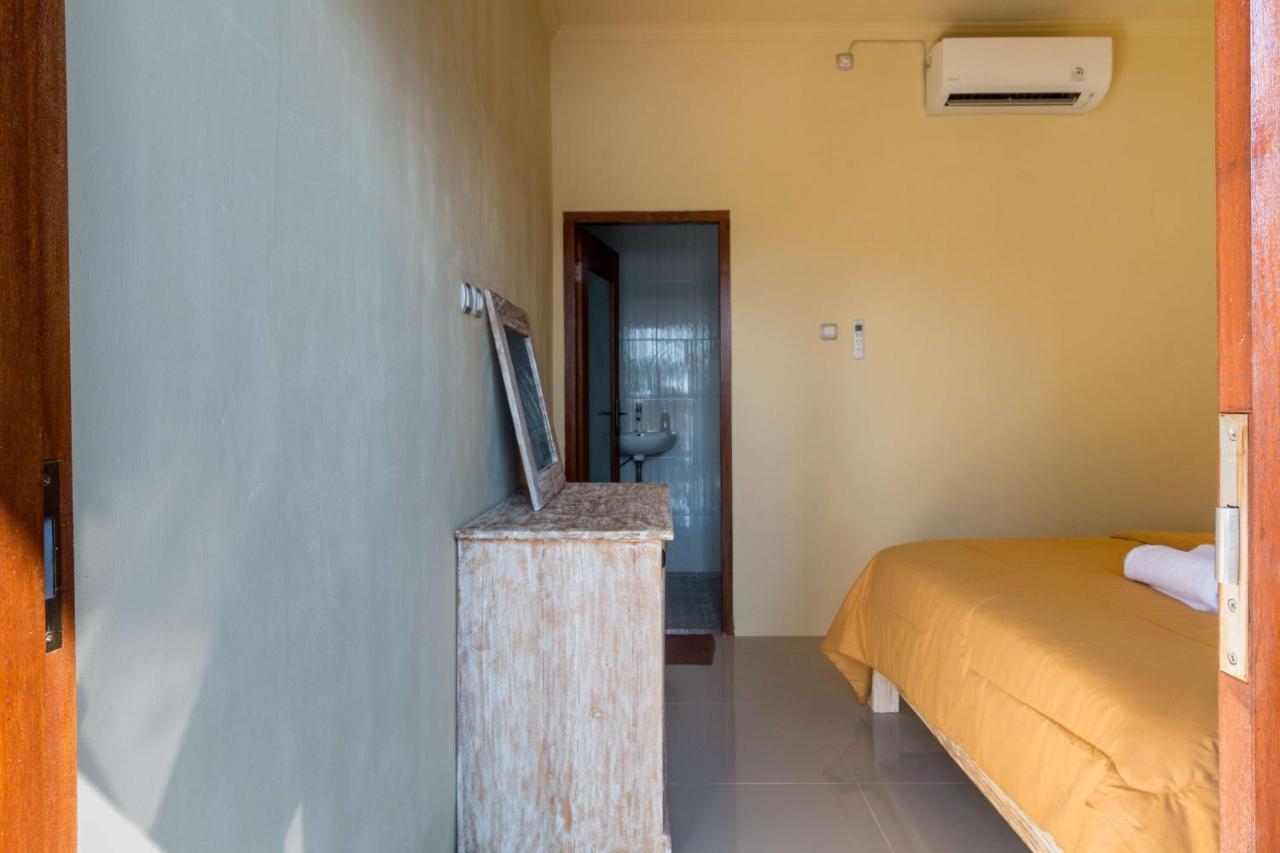 Dicky Guest House 2 Batu Bolong Canggu  Exterior photo